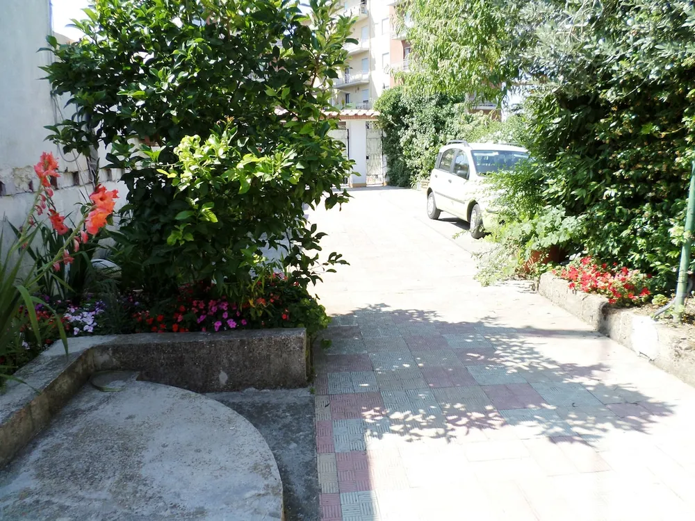 Private car parking - Il Casolare di Cleopatra e Marcantonio Private car parking - Il Casolare di Cleopatra e Marcantonio